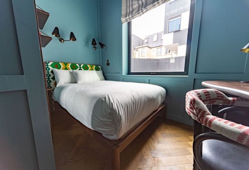 酒店 The Dean Galway