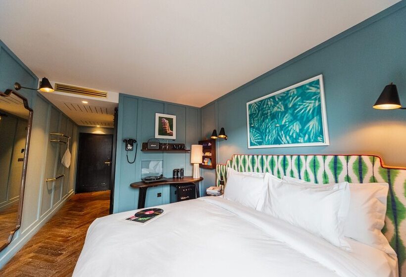 酒店 The Dean Galway