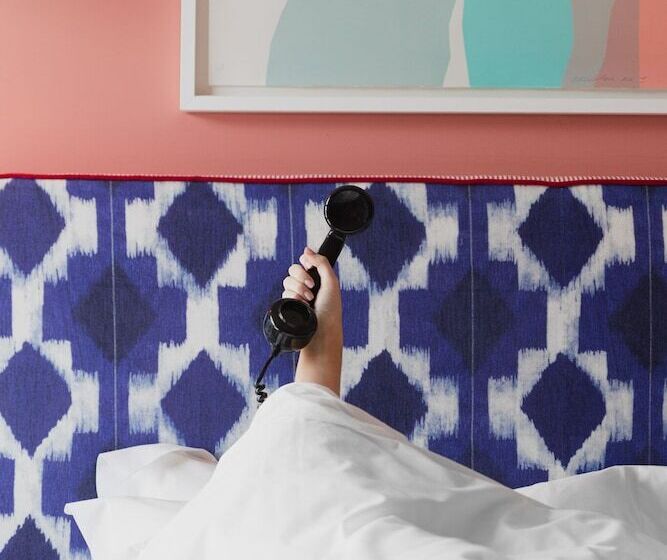 酒店 The Dean Galway