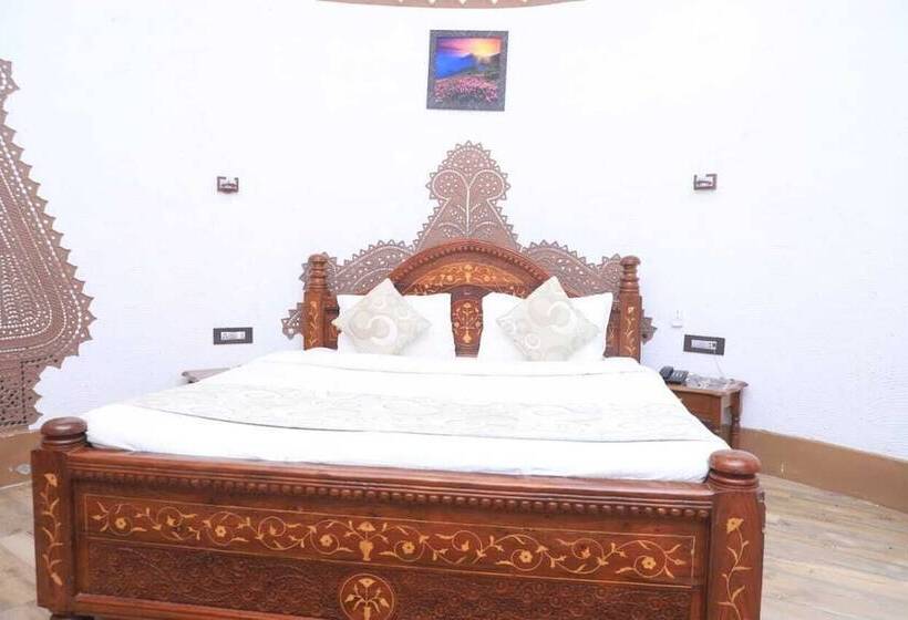호텔 The Desert Den  Little Rann Of Kutch
