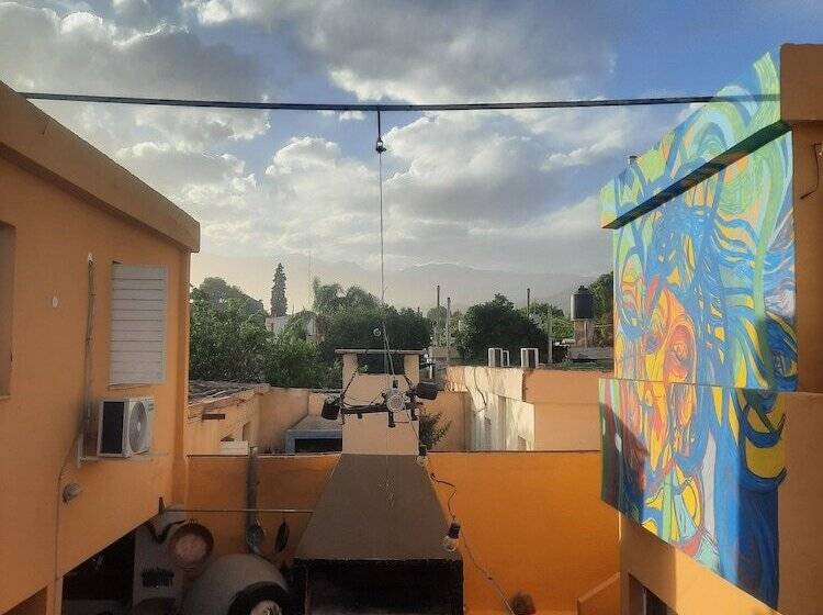 پانسیون Hostel La Casa De Li   En