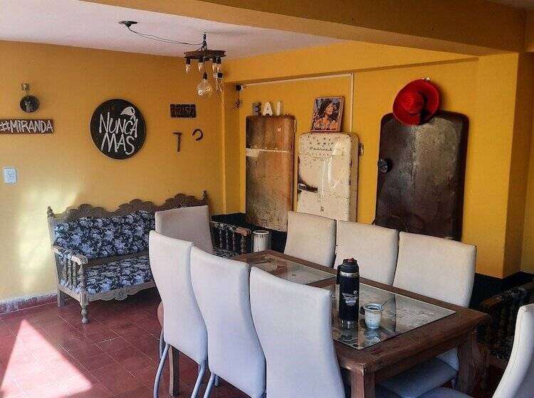 پانسیون Hostel La Casa De Li   En