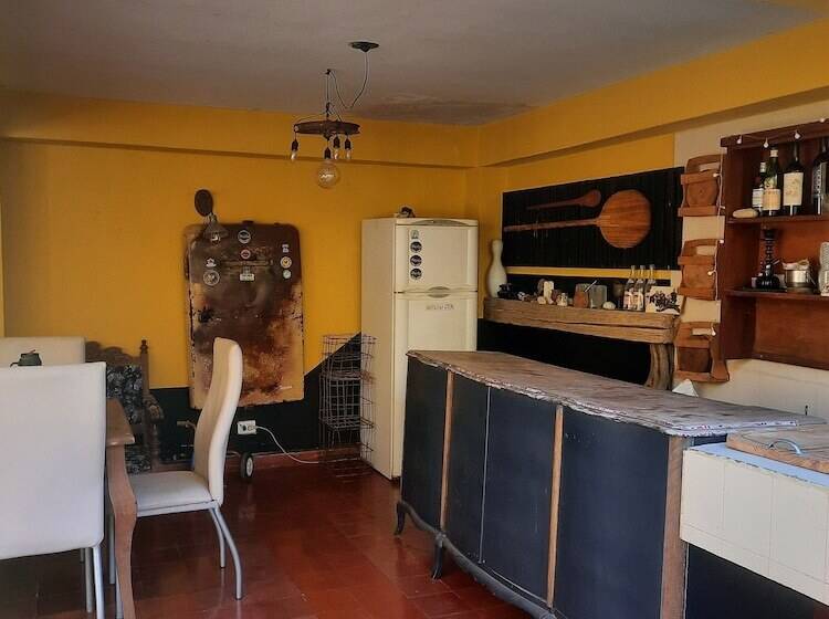 پانسیون Hostel La Casa De Li   En