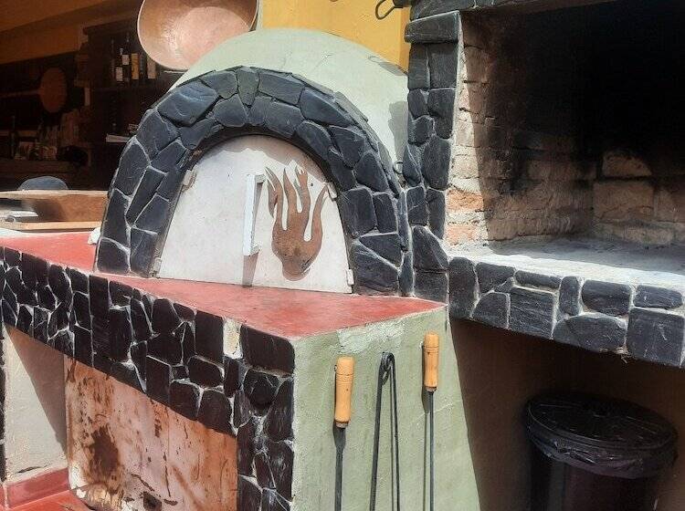 پانسیون Hostel La Casa De Li   En