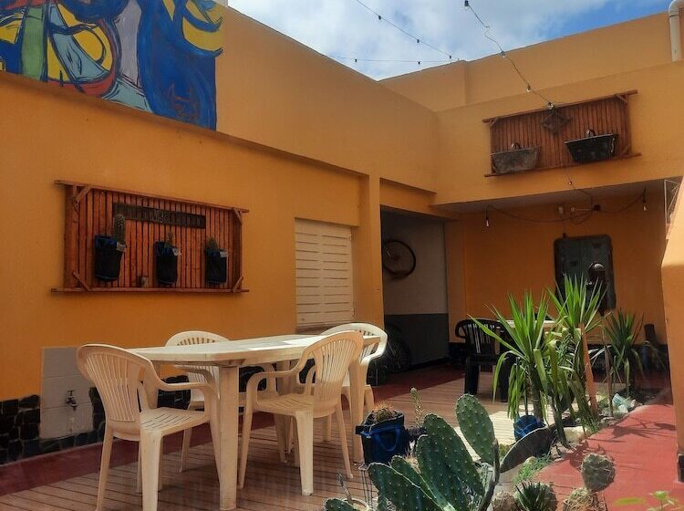 پانسیون Hostel La Casa De Li   En
