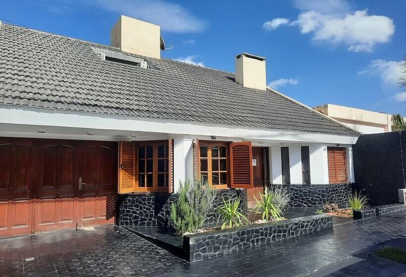 پانسیون Hostel La Casa De Li   En