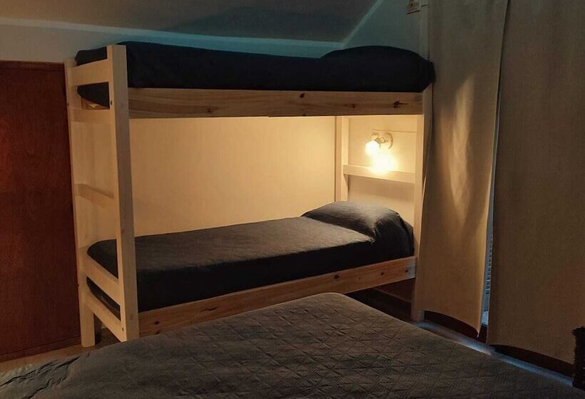 پانسیون Hostel La Casa De Li   En