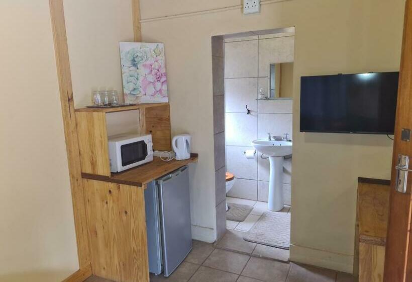 פנסיון Houtgerus Gastehuis/guesthouse