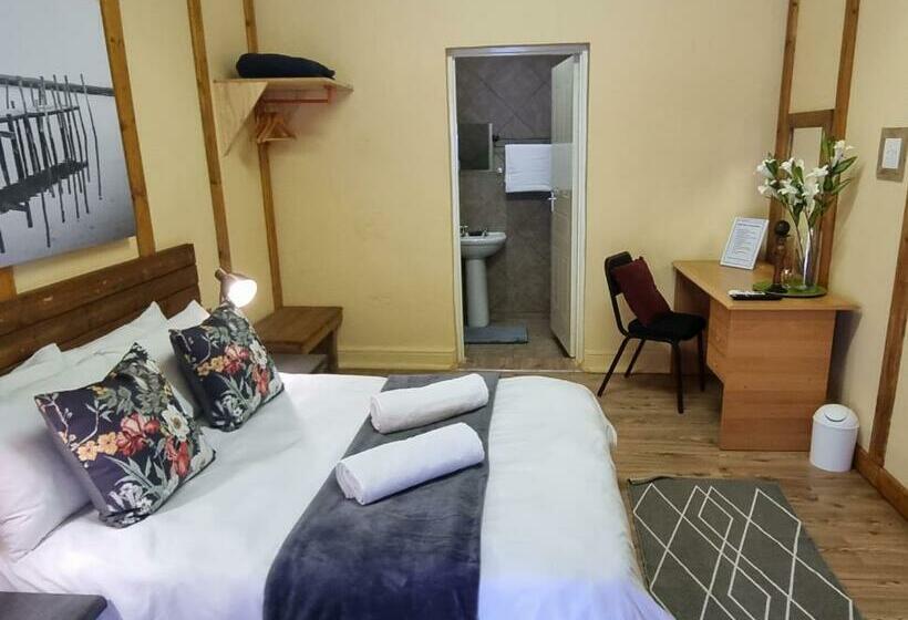 פנסיון Houtgerus Gastehuis/guesthouse