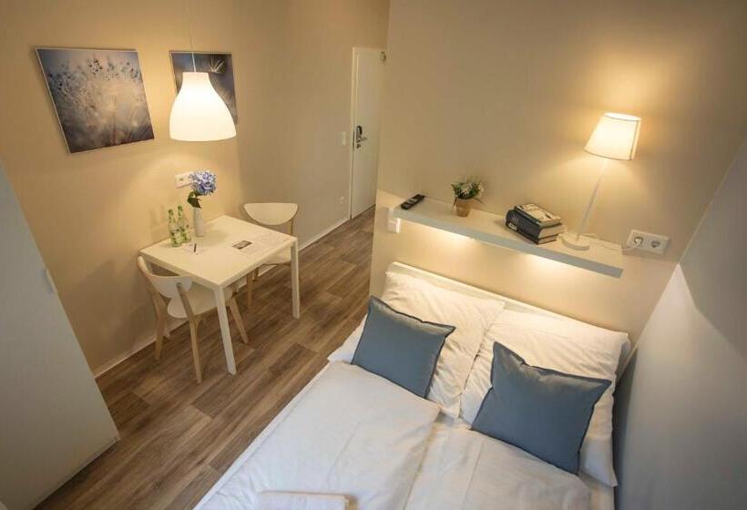 بنسيون Guesthouse Köhn51, Zentral Gelegene, Stilvoll Eingerichtete Zimmer Mit Eigener Teeküche