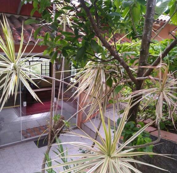 Пансион Recanto Dos Passáros Penedo Rj