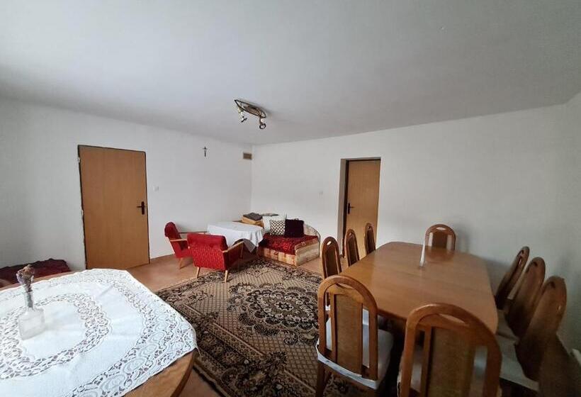 膳宿费 Starý Dom