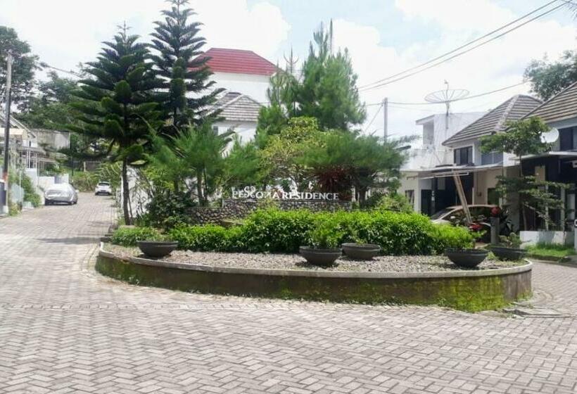 פנסיון Villa Fid Bandungan