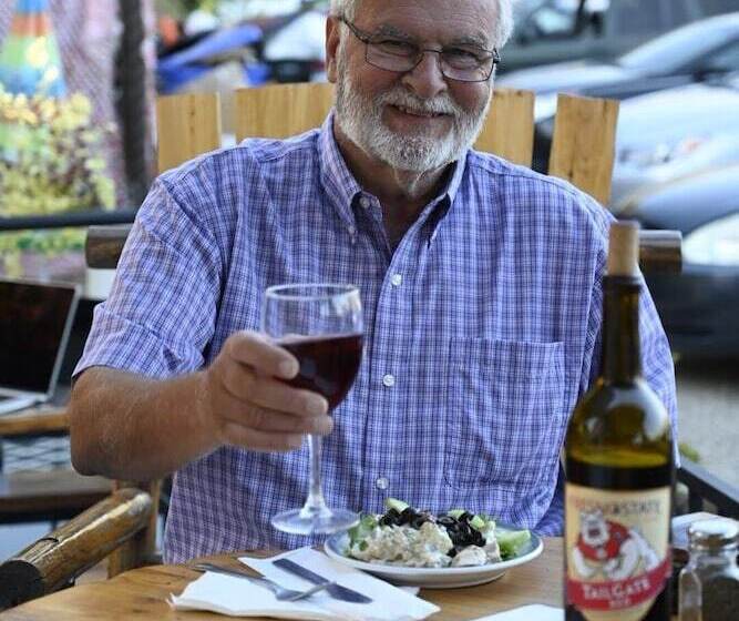 호스텔 Genas S Sierra Inn & Restaurant