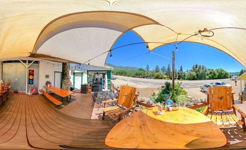 호스텔 Genas S Sierra Inn & Restaurant