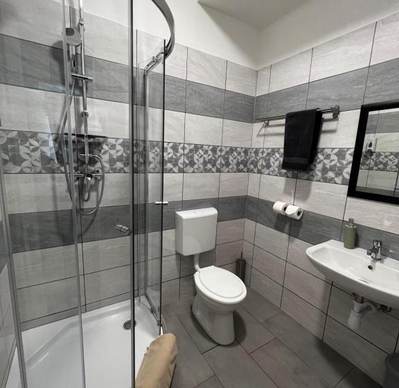 تختخواب و صبحانه Duna Centroom