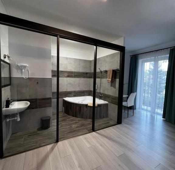 住宿加早餐  Duna Centroom