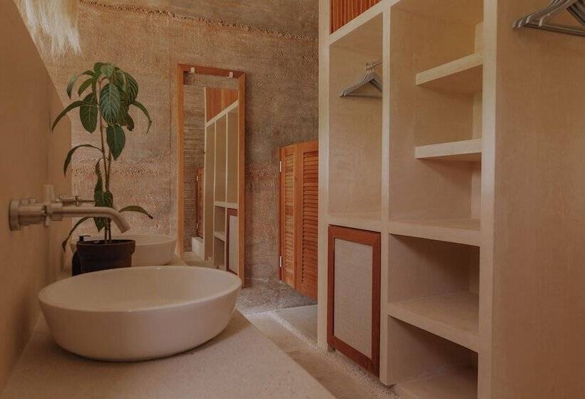 住宿加早餐  Galopina