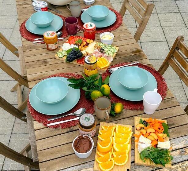 تختخواب و صبحانه The Far End Surf House   Breakfast Included Eco Surf Villa  5 Km From Beach