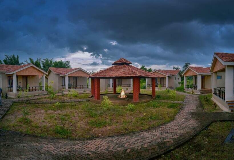 Hotel Aranyak Resort Kanha