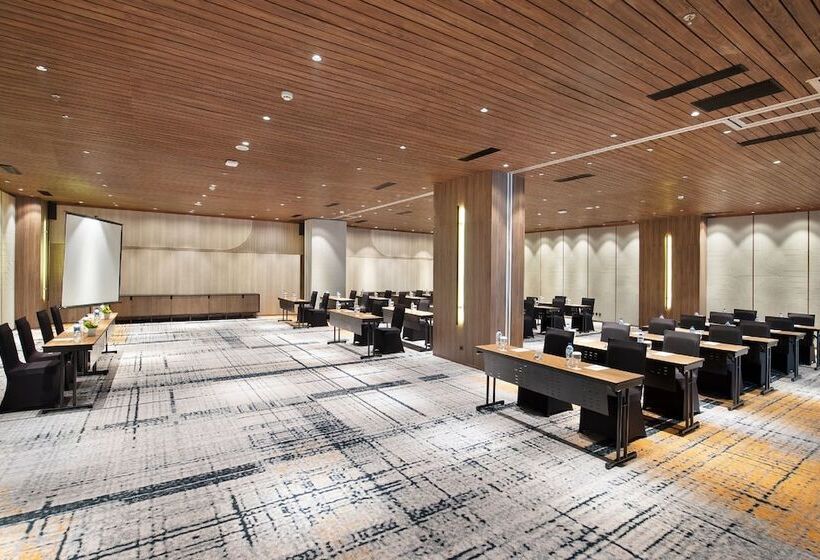 فندق Aruss Semarang