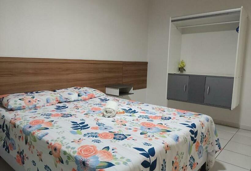 בית מלון כפרי Cantinho Do Brejo Pousada