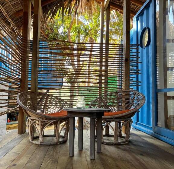 酒店 H20 Container Cabins