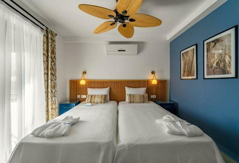 ホテル Massi Near The Sea