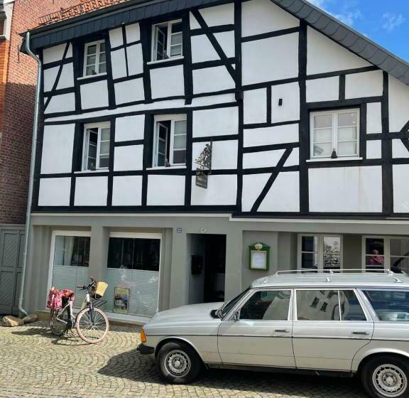 ホテル Pension Ruhrfrosch
