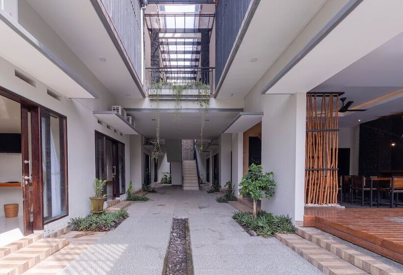 פנסיון Josh Guest House