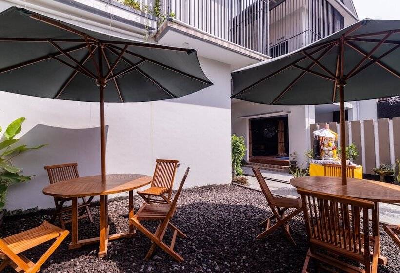 פנסיון Josh Guest House