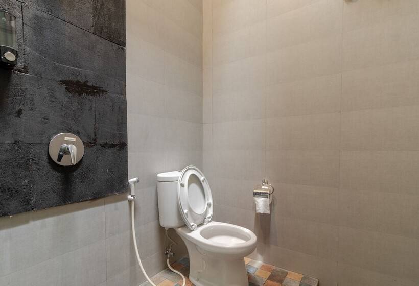 פנסיון Josh Guest House