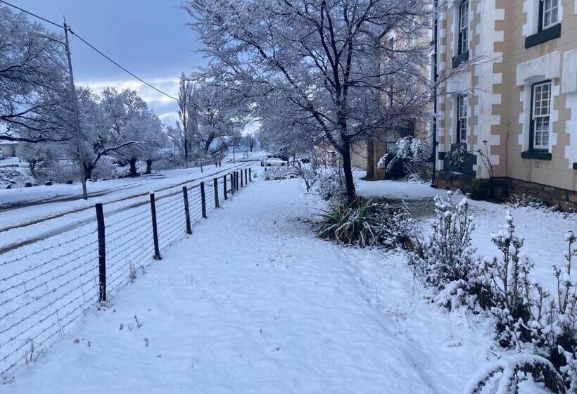 פנסיון Old Mill Inn