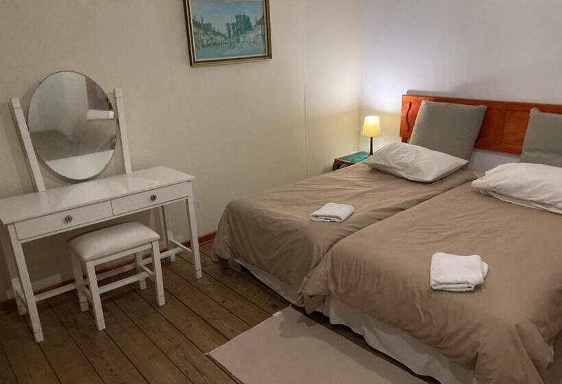 פנסיון Old Mill Inn