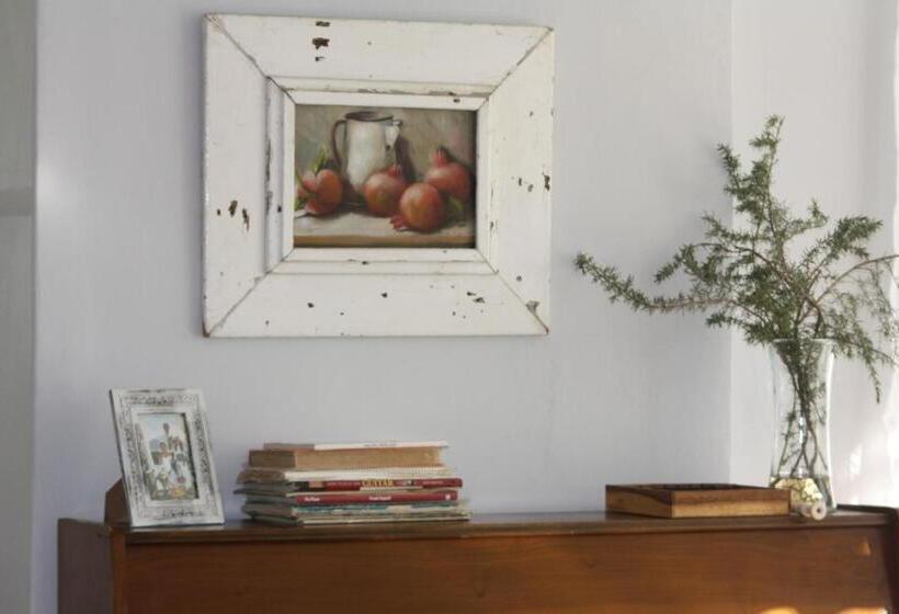 פנסיון Sarah S Place  Heatherlands,george