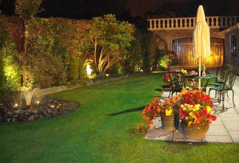 צימר Athlumney Manor Guest Accommodation