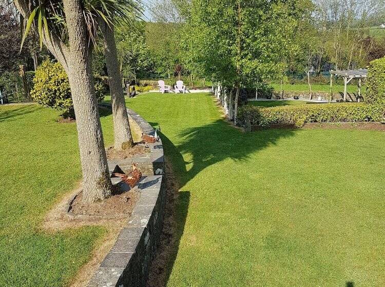 تختخواب و صبحانه Kilcatten Lodge