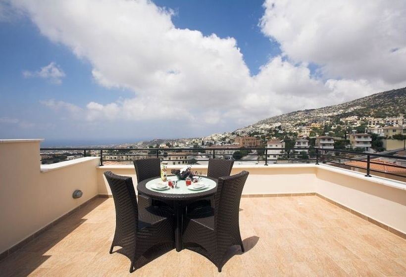 Club Coral View Resort