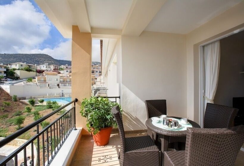 Club Coral View Resort