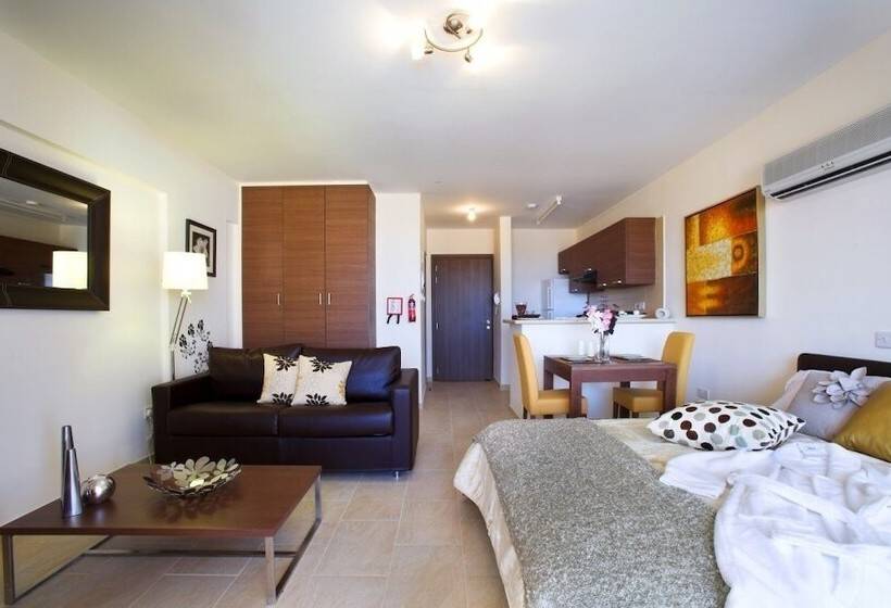 Club Coral View Resort