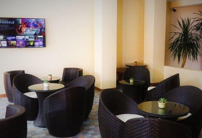 Отель 1775 Adriatico Suites