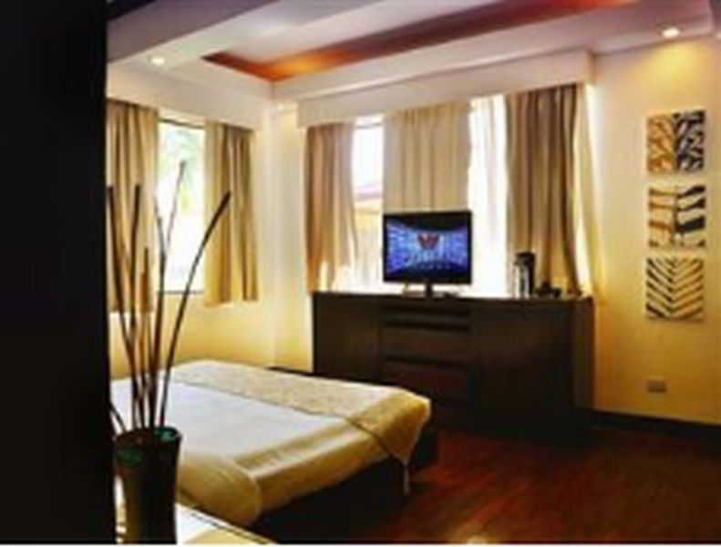 Agila Pool Villas Resort