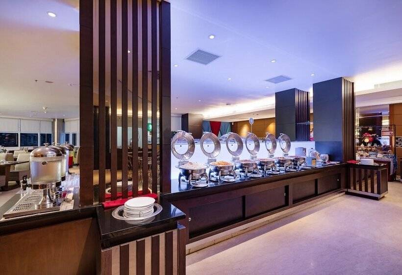 Aston Makassar Hotel & Convention Center