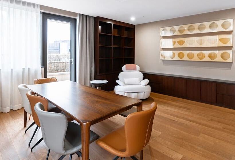 The Prima Hotel Jongno