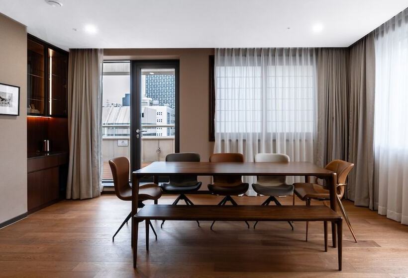 The Prima Hotel Jongno