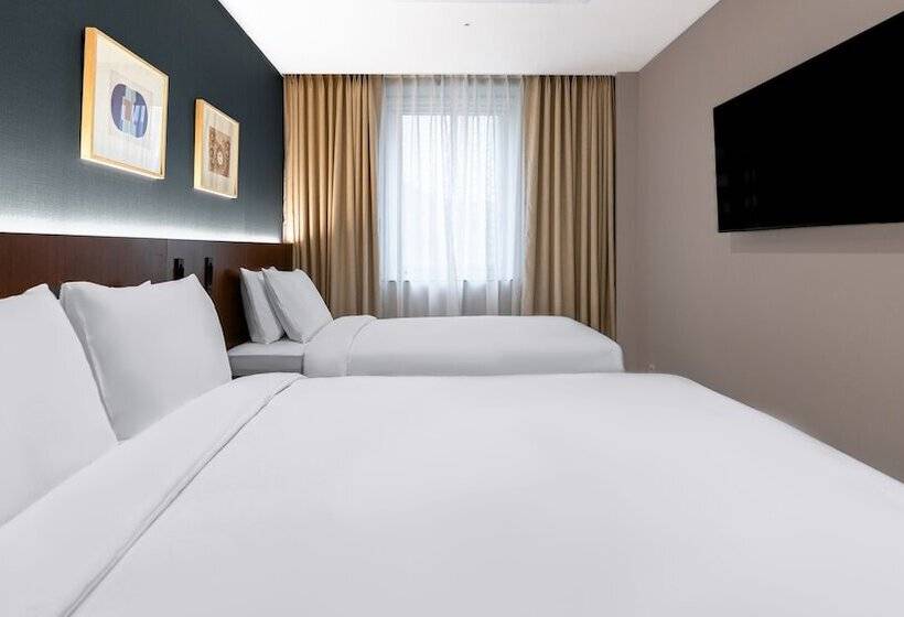 The Prima Hotel Jongno