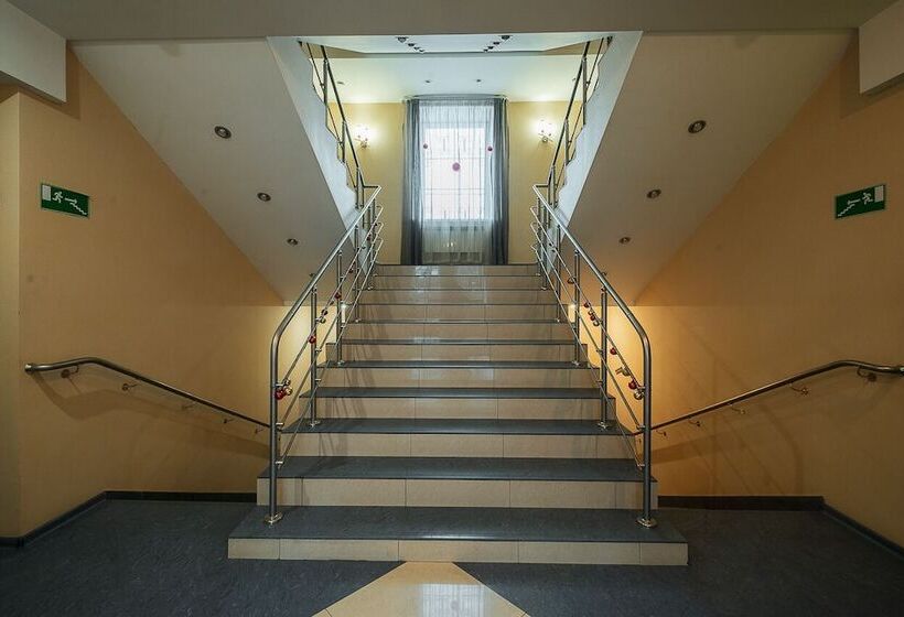 ホテル Berison Hudyakova