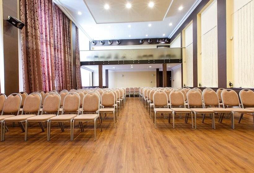 בית מלון כפרי Bristol Zhiguly