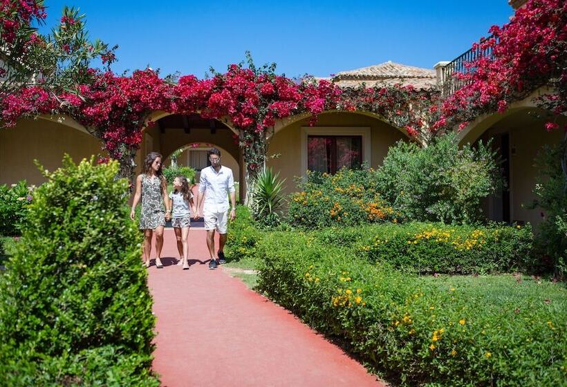 בית מלון כפרי Cala Luas Resort