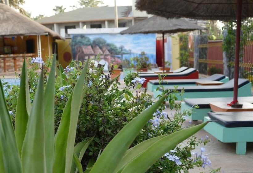 هتل Calabash Apartment